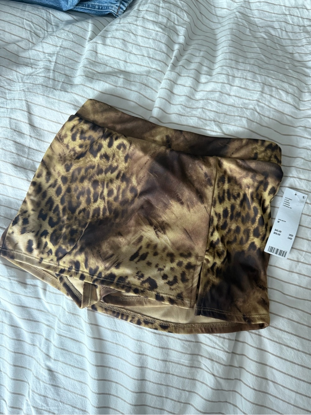 Leopard print skort